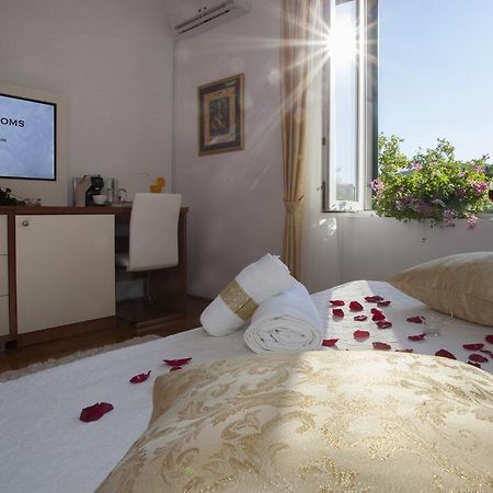 Luxury Rooms Duje Split Buitenkant foto