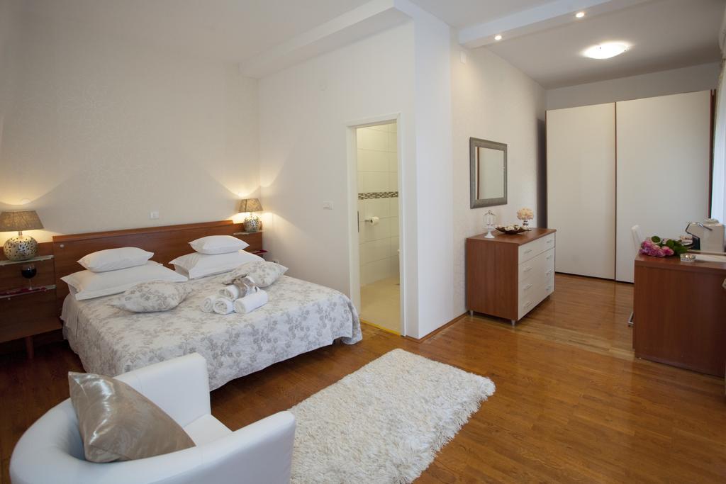 Luxury Rooms Duje Split Buitenkant foto