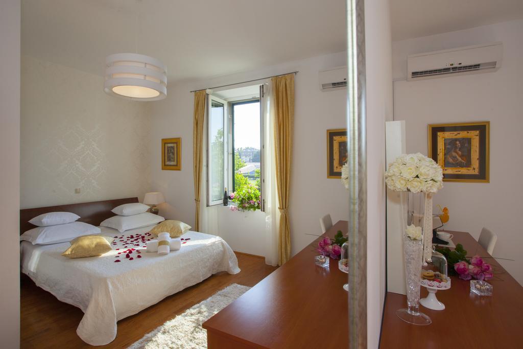 Luxury Rooms Duje Split Buitenkant foto