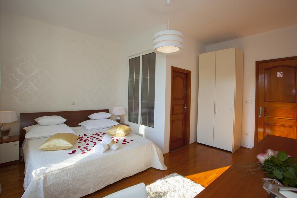 Luxury Rooms Duje Split Buitenkant foto