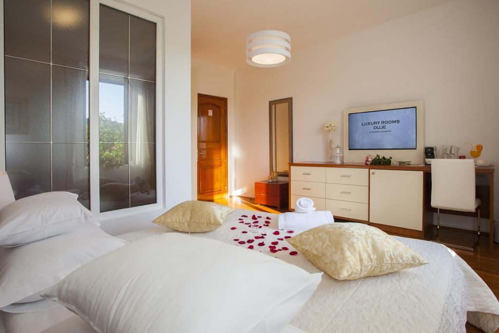 Luxury Rooms Duje Split Buitenkant foto