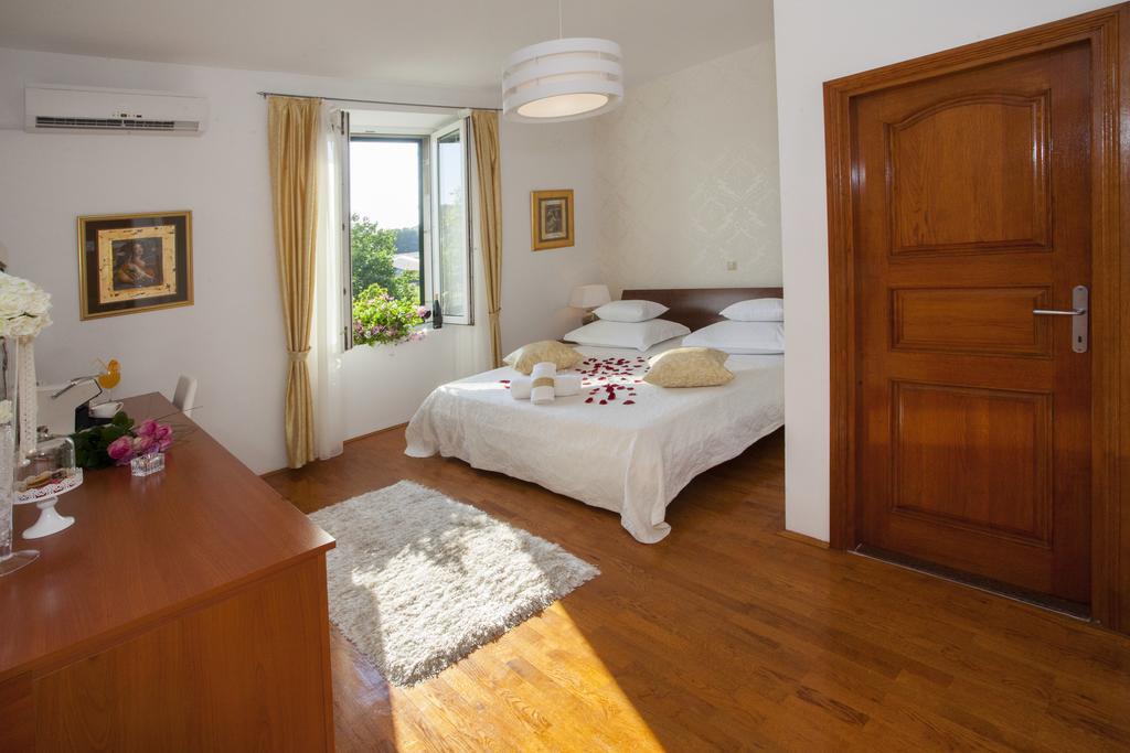 Luxury Rooms Duje Split Buitenkant foto